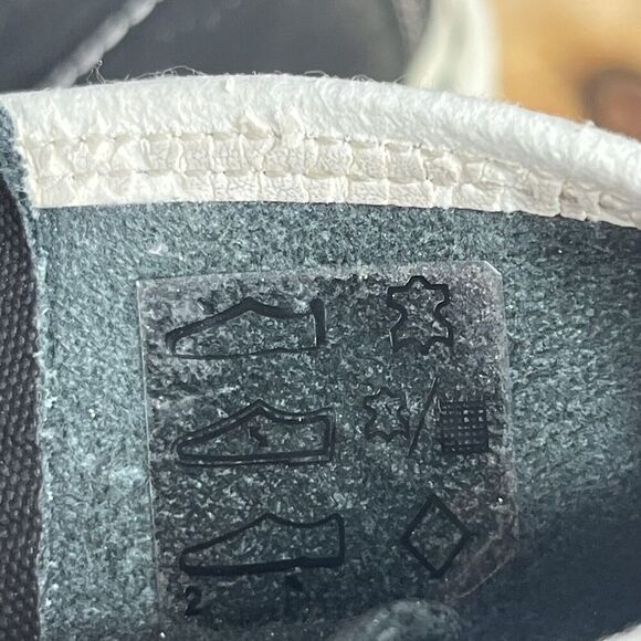 Dr. Martens High Top Air Wair Sneakers Size 7 Men Or 8 Women - Picture 6 of 16